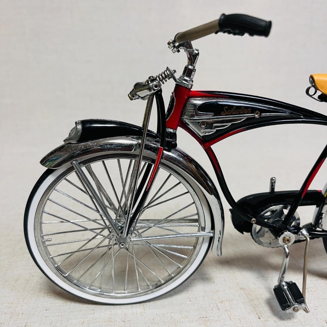 Schwinn Black Phantom 1995 Model Bicycle Vintage Cruiser Schwinn Black Phantom 1995 Model Bicycle Vintage Cruiser