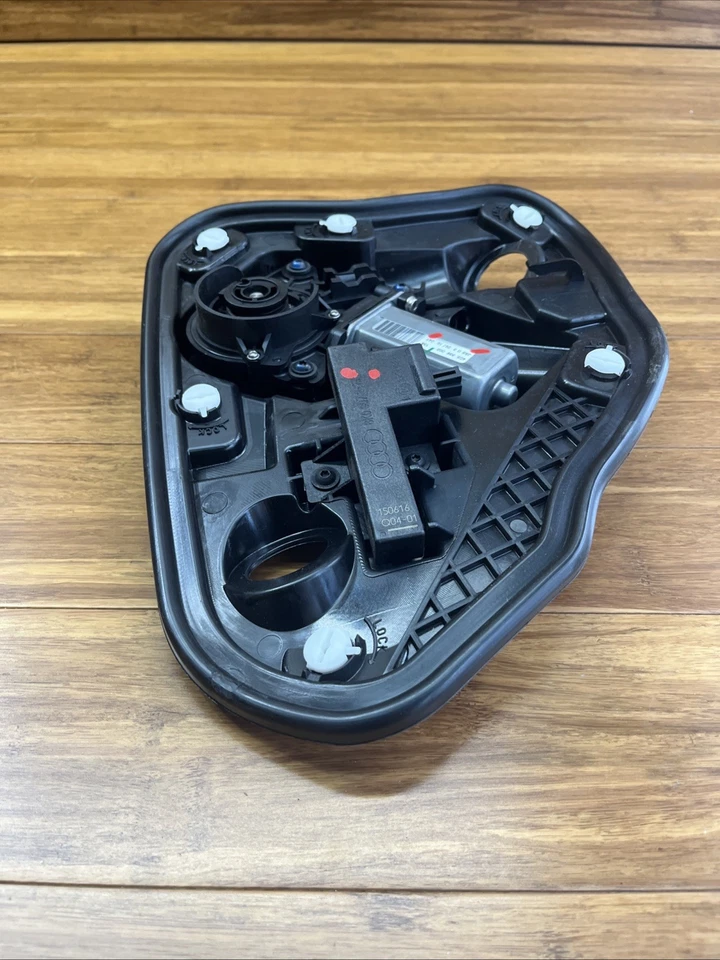 2016-2017 奥迪 S7 后左门电源软关闭辅助电机执行器原始设备制造商 — 第 4/4 张图片