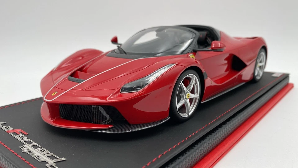 MRFE020B MR Collection Ferrari LaFerrari Open Top Paris MS2016 1/18 - Immagine 3 di 4