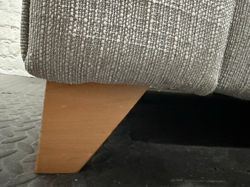 Dfs Owen Grey 2 & 3 Seater Set DELIVERY AVAILABLE - Image 3 of 3