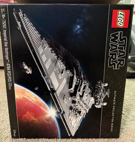 Lego 75252 Imperial Star Destroyer 100% Complete Original Shipper