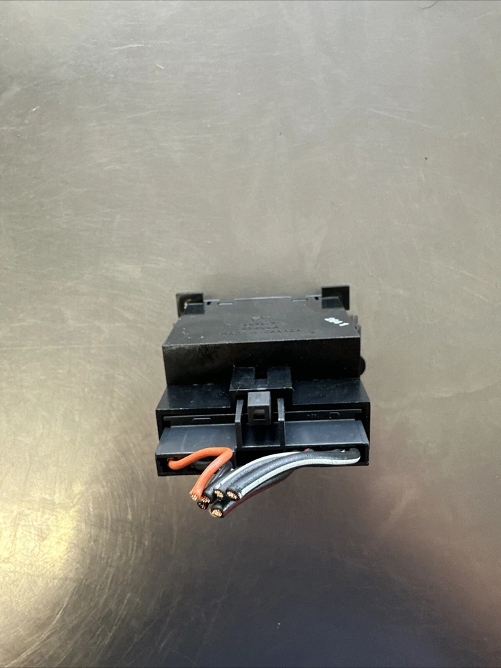 1991 - 1995 年普利茅斯赞誉道奇 Spirit LeBaron 后除霜开关除霜器 — 第 2/2 张图片