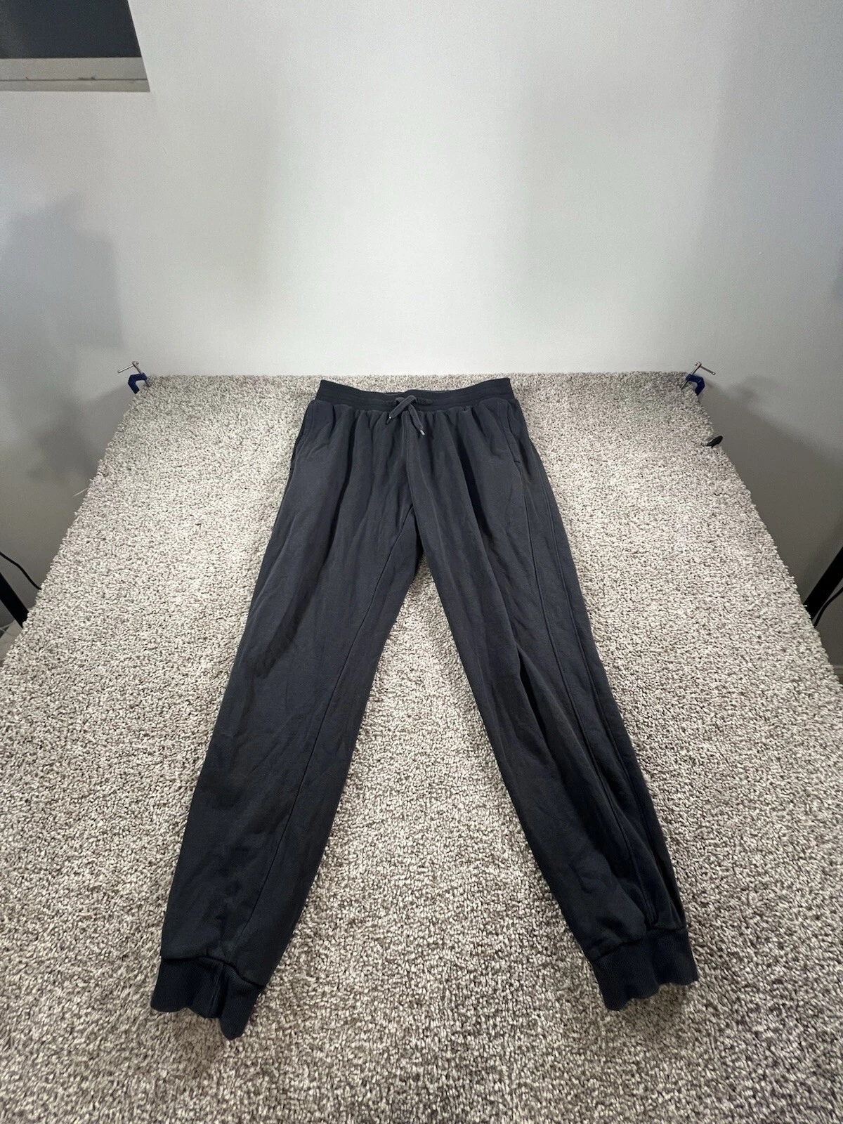 Under Armour Men's Loose Fit Black Jogging Pants Size XL