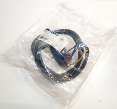 Schneider Telemecanique XCMD2510L1 limit switch 022116 switch Osis switch