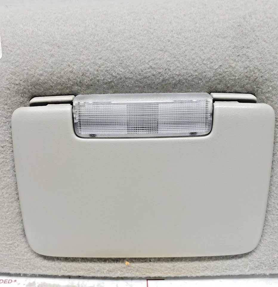 Солнцезащитный козырек для правостороннего пассажира 2002–2006 GMC Yukon Denali желтовато-коричневый от оригинального производителя - Изображение 4 из 4