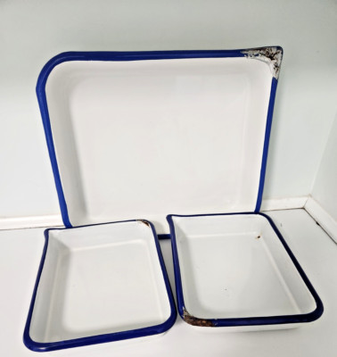 Vintage Enamelware Rectangle Pans White w/Blue Trim Set of Three