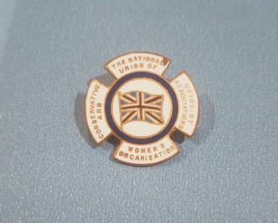 NAT Union of Conservative & Unionist Emaille Pin Anstecker sehr guter Zustand