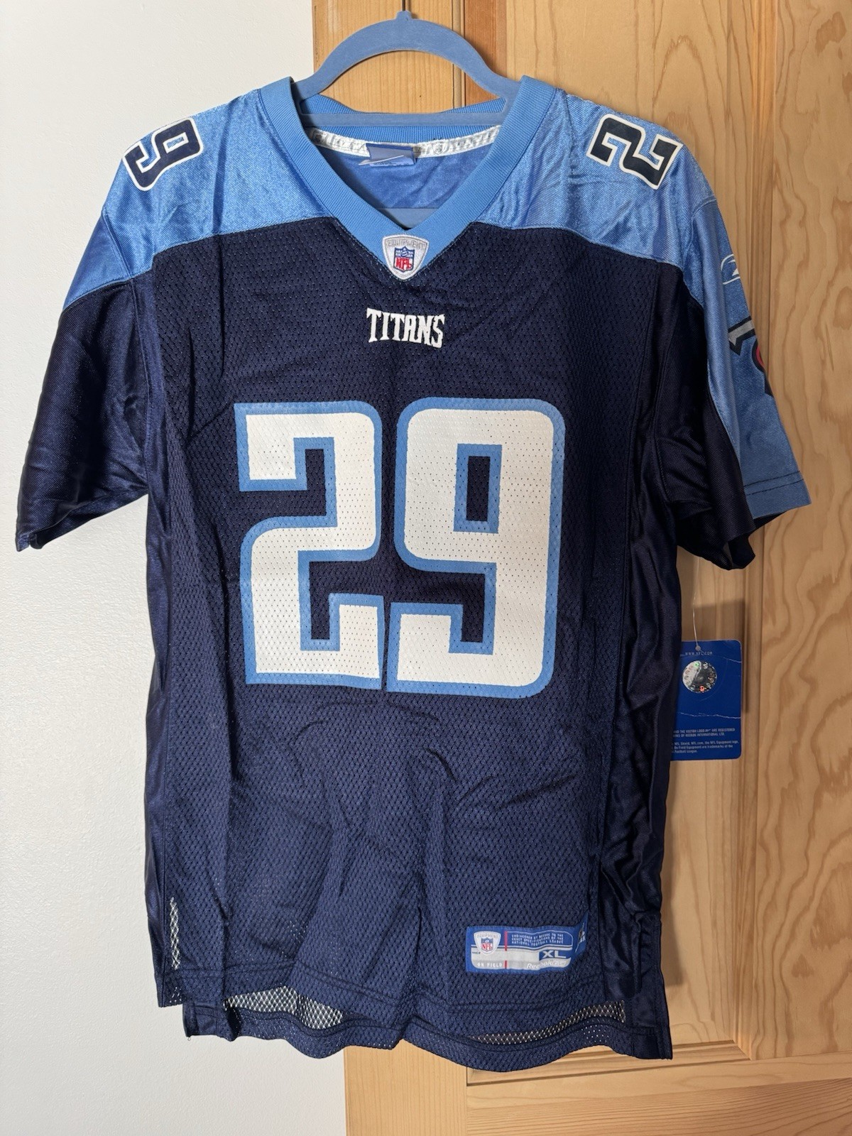 NWT Tennessee Titans Jersey Mens XL Chris Brown #29 Football NFL Reebok