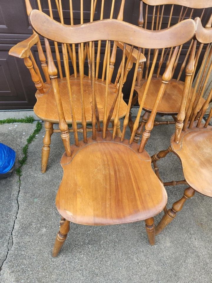 Juego de 4 sillas de comedor suecas Nichols and Stone Plus Foto 2 de 4