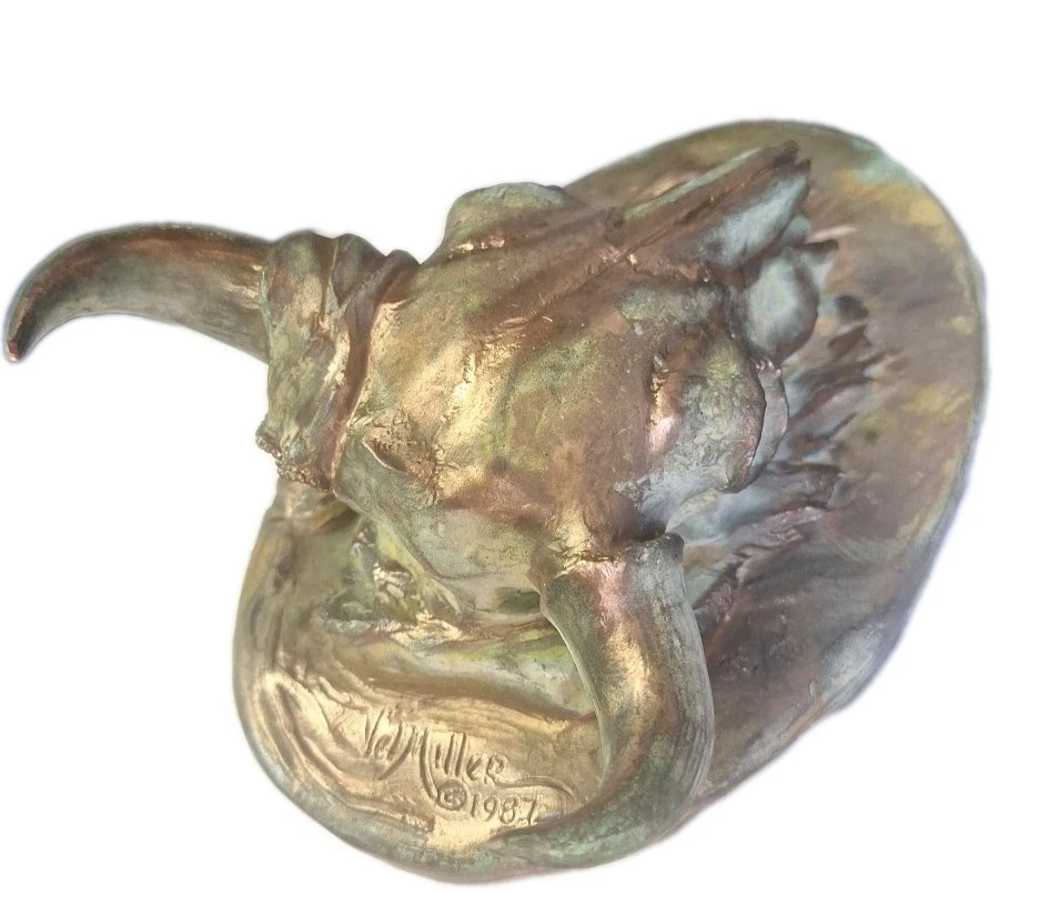 Bronze Sculpture Figure / Vel Miller 1987. Native American - Image 3 of 4