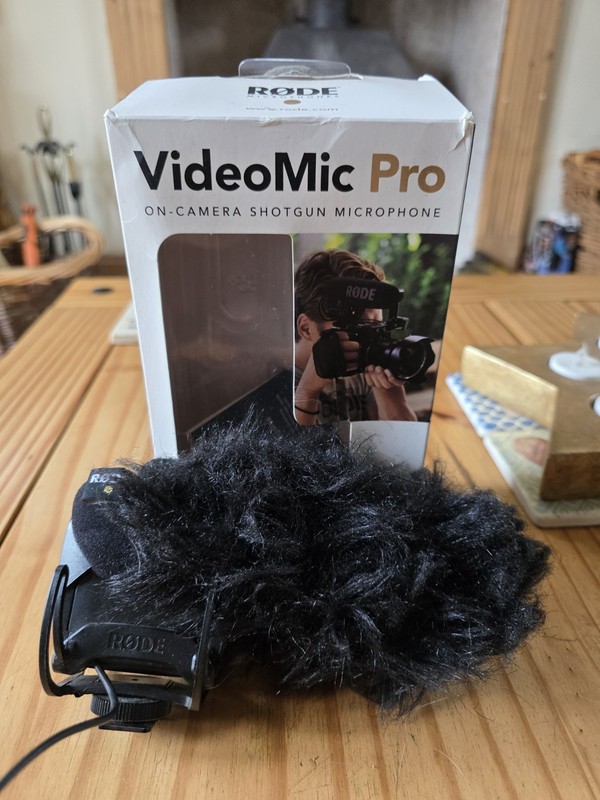 Rode VideoMic Pro On-Camera Shotgun Microphone