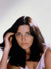 Karen Allen Photo - Indiana Jones in Black and White or Color v003 1