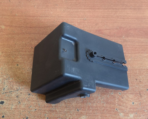 ABS-PUMPE ABDECKUNG VERKLEIDUNG 9674380480 FÜR CITROEN C4 CACTUS 2016