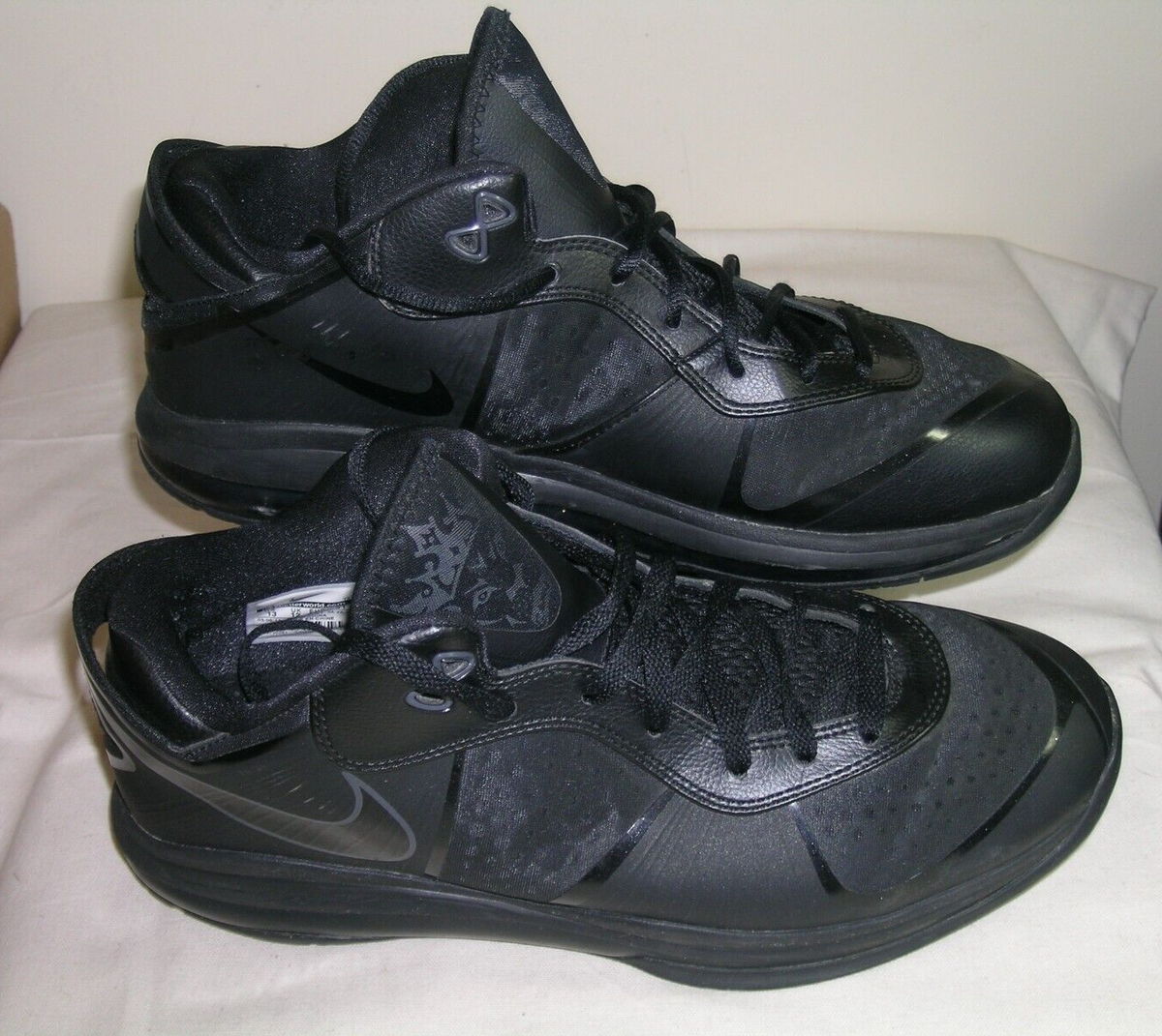 lebron 8 triple black