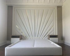 Struttura letto testiera alta da parete Alisa con tessuto velluto finitura specchio oro