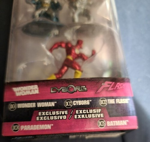 DC Nano Metal Figs, Super Heroes - Picture 5 of 6