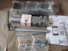 LCN 4040XP AL 689 Door Closer, Aluminum Finish, Non-Handed, MISSING BRACKET