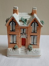 EINE GUTE 1860-70ER JAHRE STAFFORDSHIRE LACHSFARBENE HAUS SPARDOSE 13,5 CM HOCH