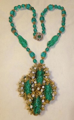 Vintage Miriam Haskell BIG GREEN GRIPOIX Signed Gold Filigree NECKLACE! RARE