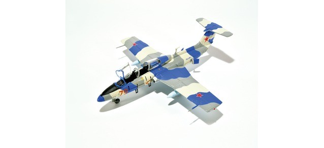 Herpa 82MLCZ7218 - 1/72 Tactical Air Services Aero L-29 Delfin - Reno, USA, 2009