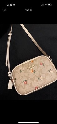 Coach Signature Floral Camera Bag Crossbody Beige/White Gold Zip Small