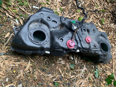 Lexus Is350 Gas Tank Size
