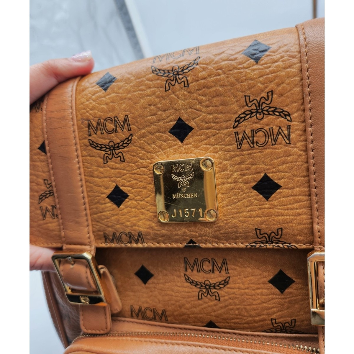 MCM Cognac Flap Backpack  display picture 3