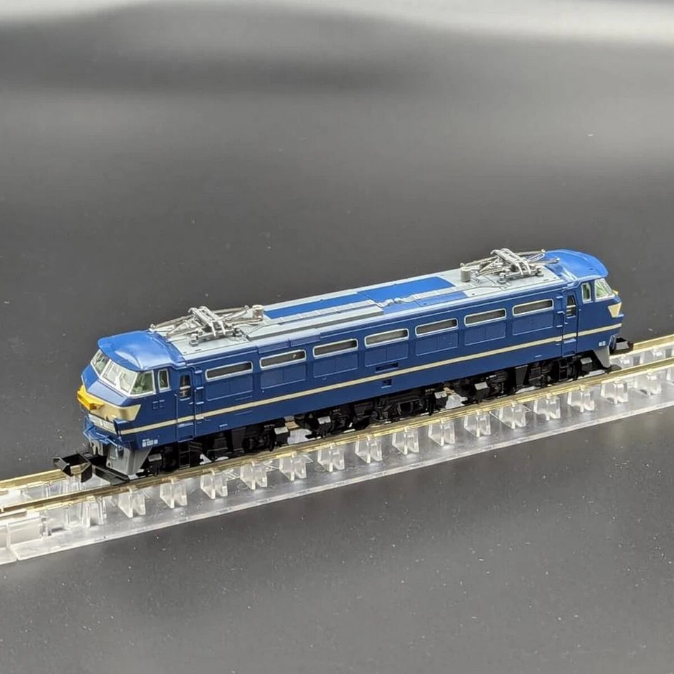 Tomix 7142 - JNR EF66-0 Electric Locomotive (Early Type/With Visor) - Spur N