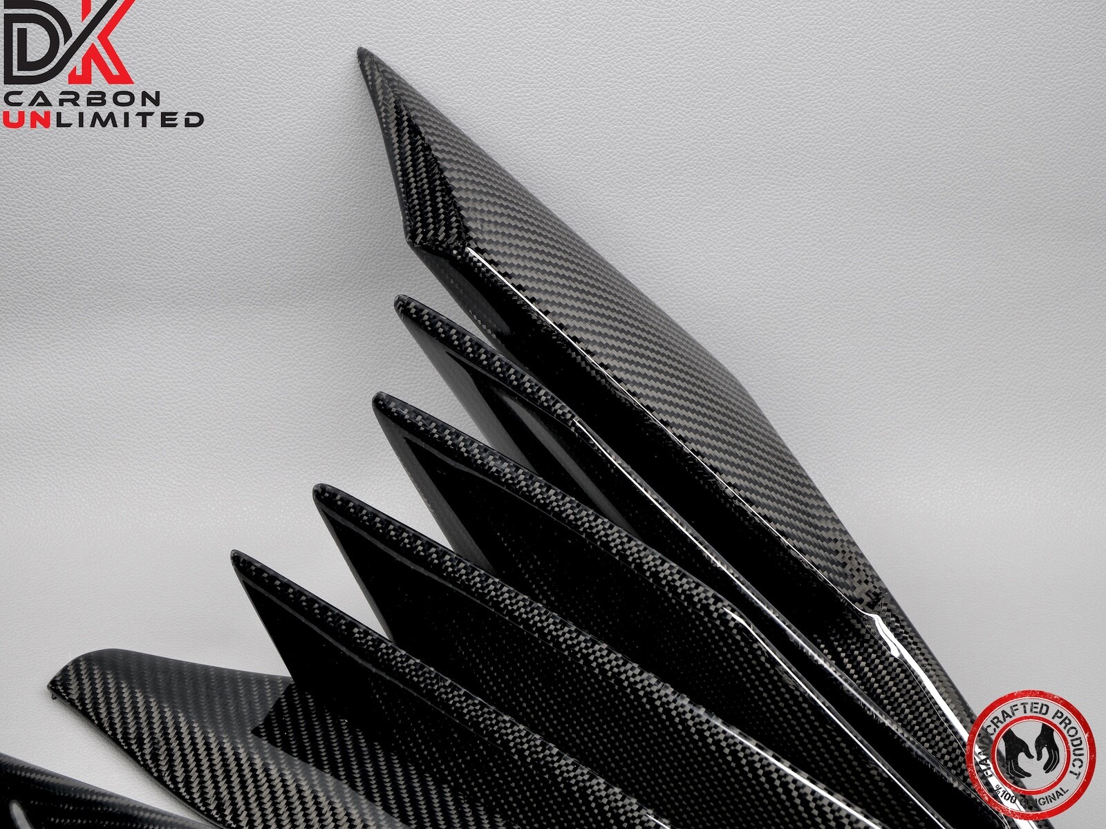 Aston Martin DBS Superleggera Gloss Finish Carbon Fiber Fender Louvres Vents