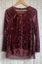 Simply Vera Wang Womens Velvet Top Size M Purple Long Sleeve Whimsigoth