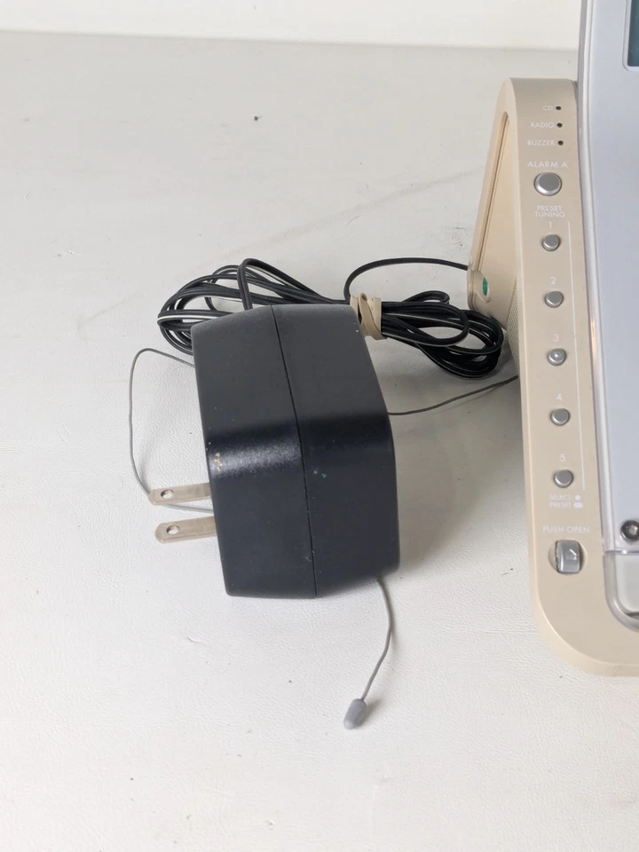 Sony Dream Machine ICF-CD855V Clock Radio CD Player TESTED WORKING Sounds Great - Image 3 of 4