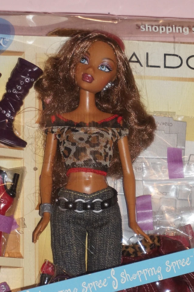 Barbie Madison My Scene Shopping Spree Aldo shoes with box 2004 - Image 2 of 4