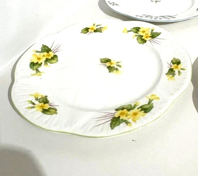 PRIMROSE Vintage Shelley Fine Bone China Yellow Flowers Salad Plate 8''
