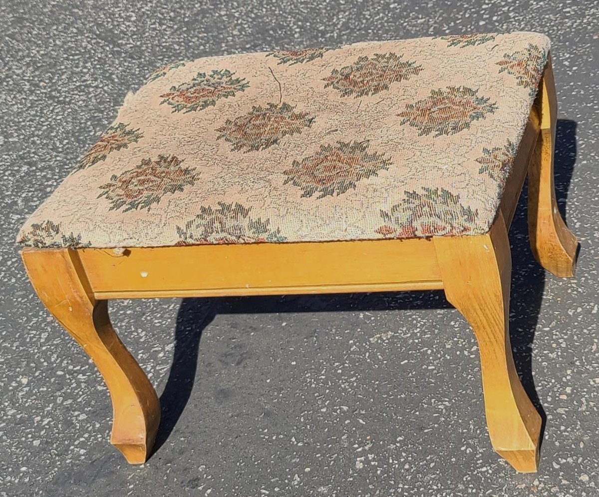 アンティーク雑貨 Lovely Footstool. アンティーク雑貨 Lovely Footstool. アンティーク雑貨 Lovely
