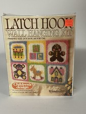Vtg Children  s WonderArt No. 4860 Babyland Latch-Hook Wall Hanging Kit C207