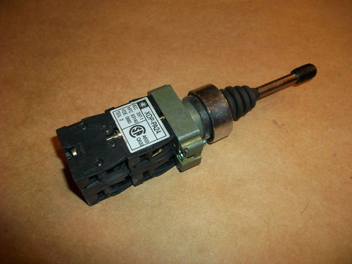 Telemecanique  XDP-PA24 Joystick 4 Position Momentary   USED
