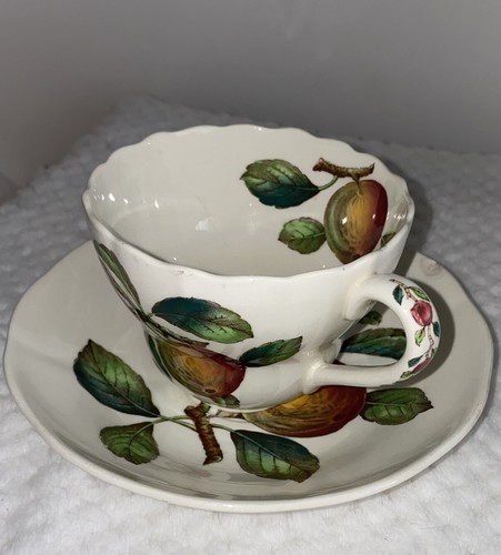 Copeland Spode Tea Cup and Saucer, Fruit Design - Picture 11 of 12