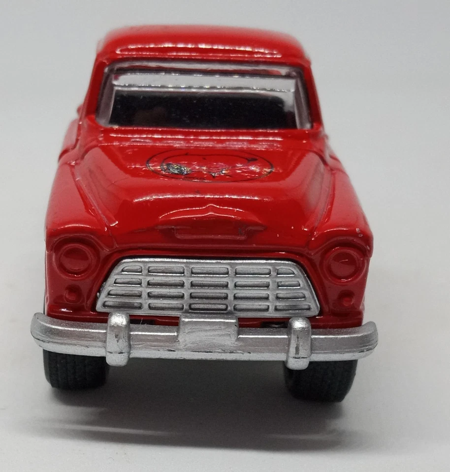 Camioneta Chevrolet Sidestep roja Peanuts Snoopy fricción suelta diecast 1:55 sin marca Foto 3 de 4
