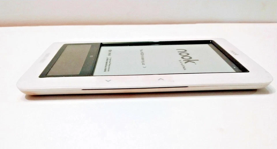 *BROKEN NOT WORKING* NOOK G3 WIFI BY BARNES & NOBLES E-READER BOOK WHITE TABLET - Image 2 of 4