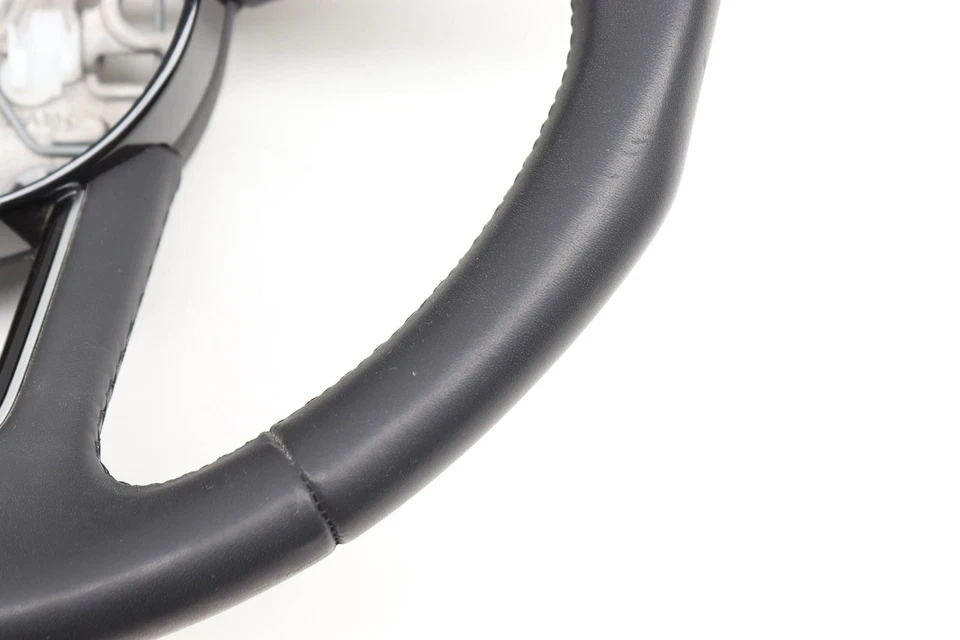 2022-2024 AUDI A3 - 3-Spoke Leather Steering Wheel 82A419091AA - Image 4 of 4