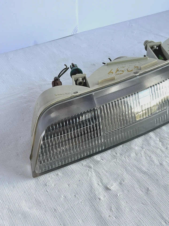 Lincoln Mark VIII 1993-1996 Faro Lámpara Driver LH Conjunto OEM Foto 3 de 4