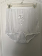 NWT Bali Skimp Skamp Bridal Brief Panties Sz 6 VTG Lace Added