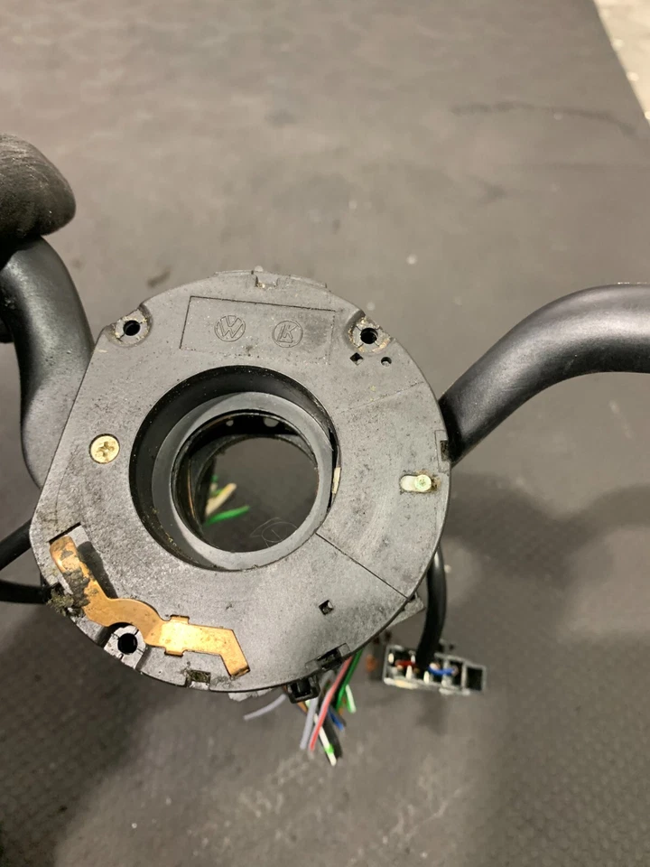 Volkswagen Golf 1999 indicador limpiaparabrisas tallo #2 Foto 4 de 4