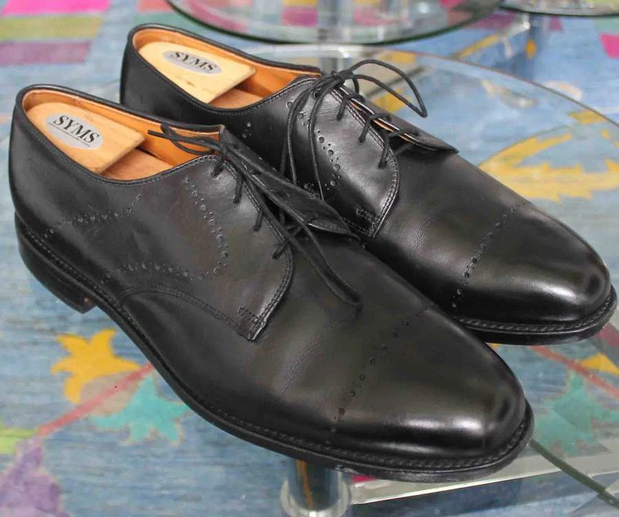 Allen edmonds store troy