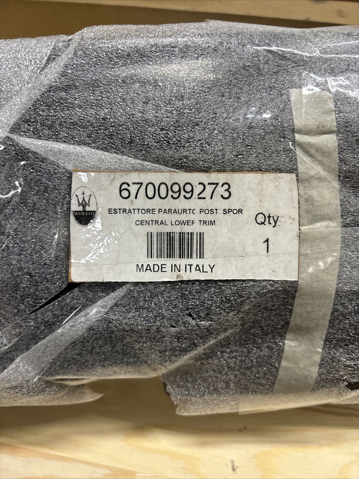 NEW OEM MASERATI GHIBLI CENTRAL LOWER TRIM Part# 841