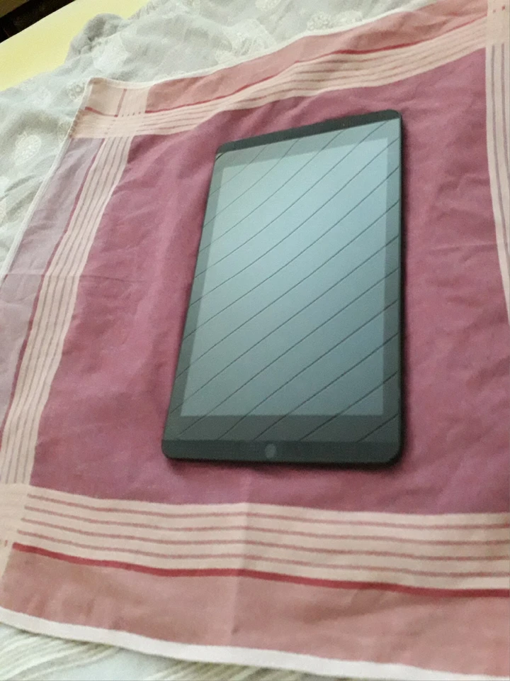 Nvidia Shield tablet K1 8 inch, like new! - Bild 3 von 3