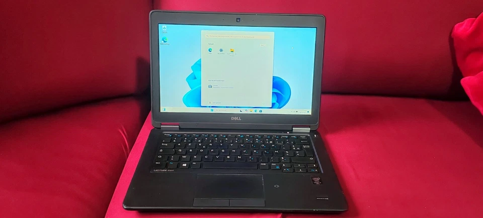 Dell Latitude E7250 · i5-5300U · 16GB · 256GB, photo 2 sur 5