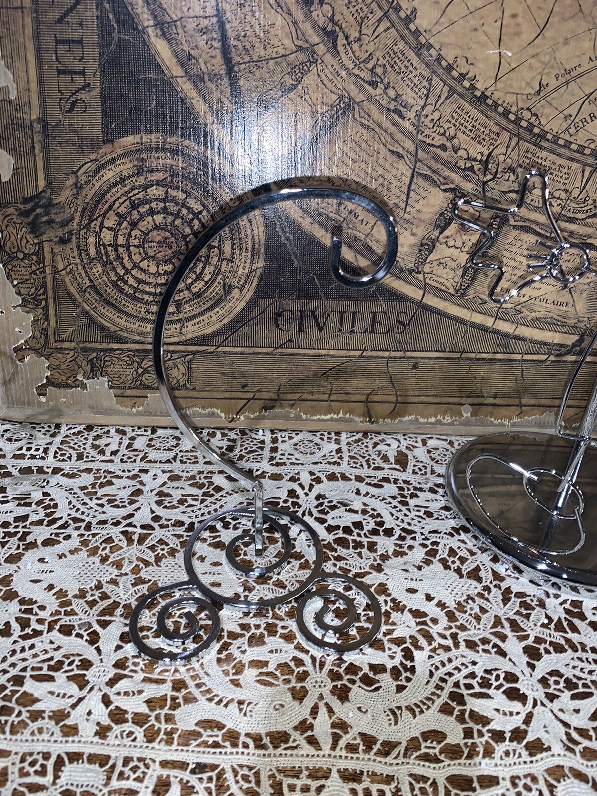 Disney Vintage Mickey Mouse Paper Towel, Napkin And Banana Holder, Wire