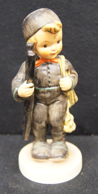HUMMEL GOEBEL Porcelain Figurine #12/I Chimney Sweep 5.75" TMK-6