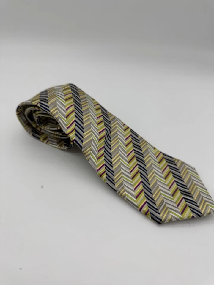 Corbata clásica a rayas negras dorada abstracta 100 % seda verso 9 para hombre Foto 2 de 4